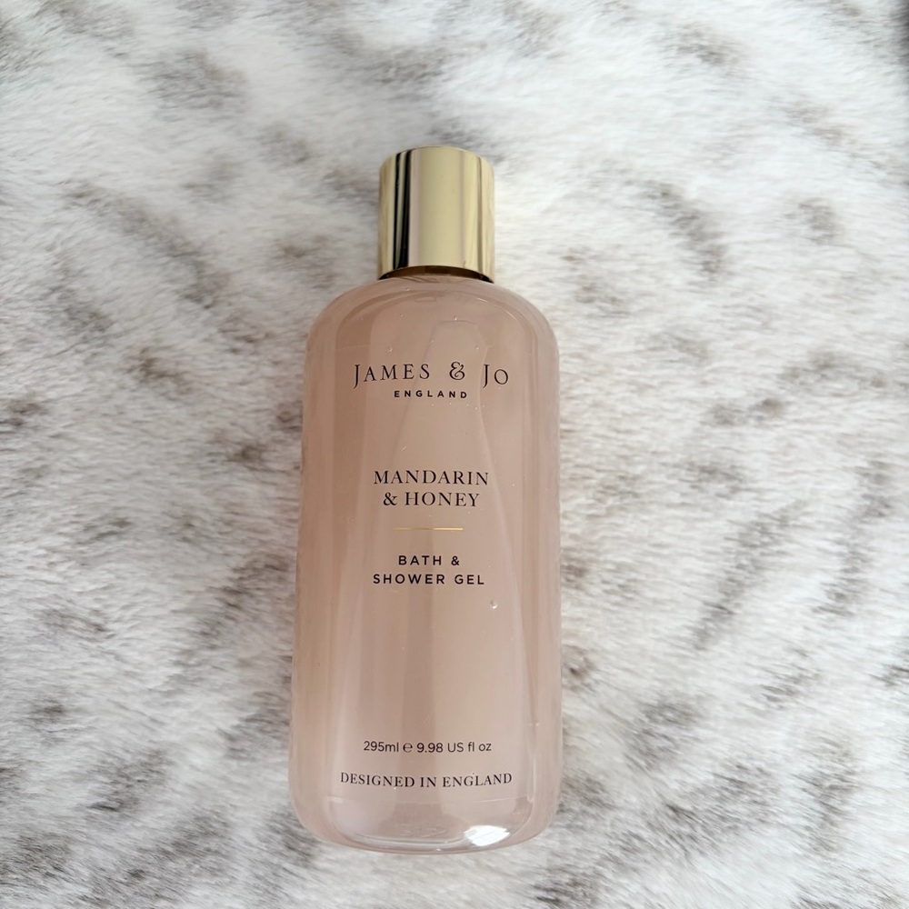 NWT James & Jo Mandarin & Honey Bath and Shower
Gel